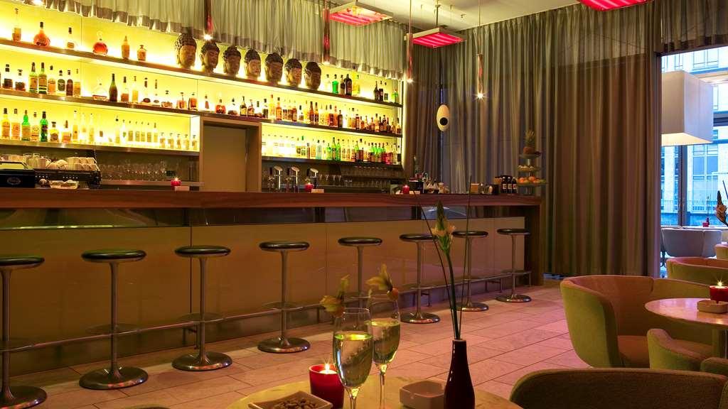 Sofitel Hamburg Alter Wall Restaurant photo The bar at the Hotel