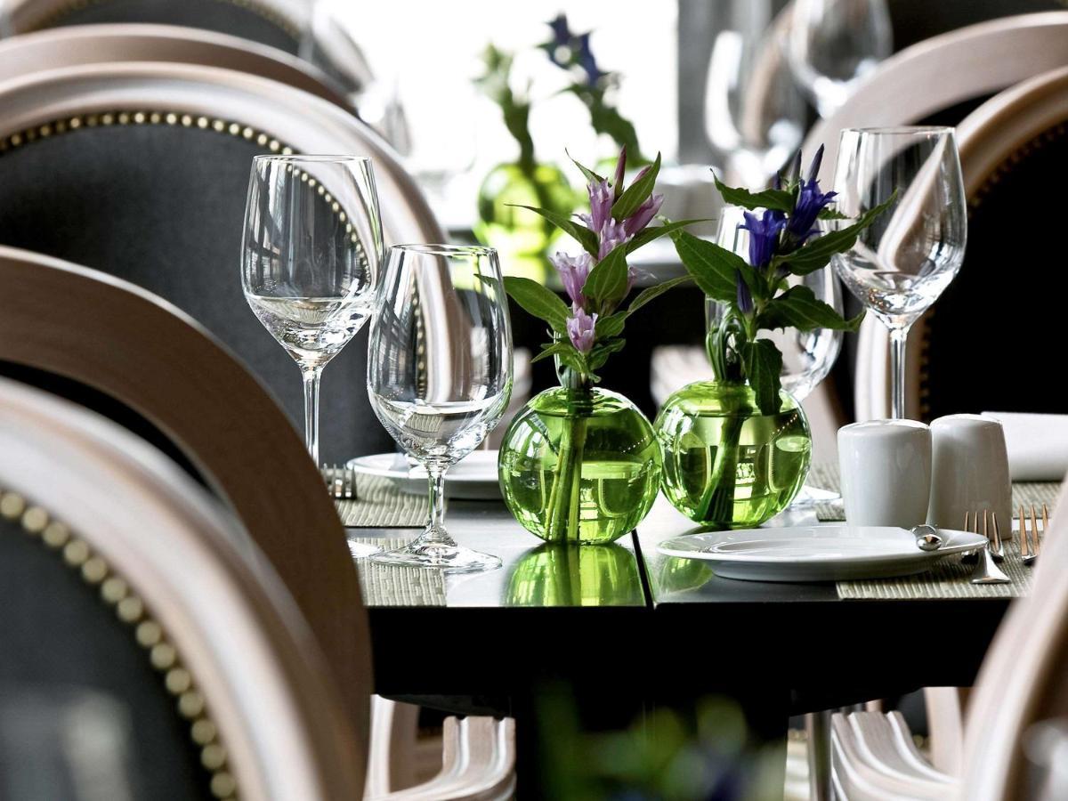 Sofitel Hamburg Alter Wall Exterior photo Restaurant