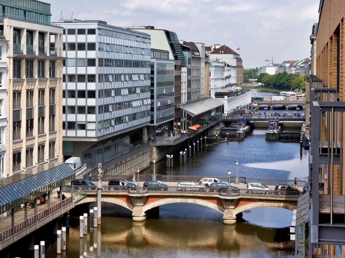 Sofitel Hamburg Alter Wall Exterior photo The station
